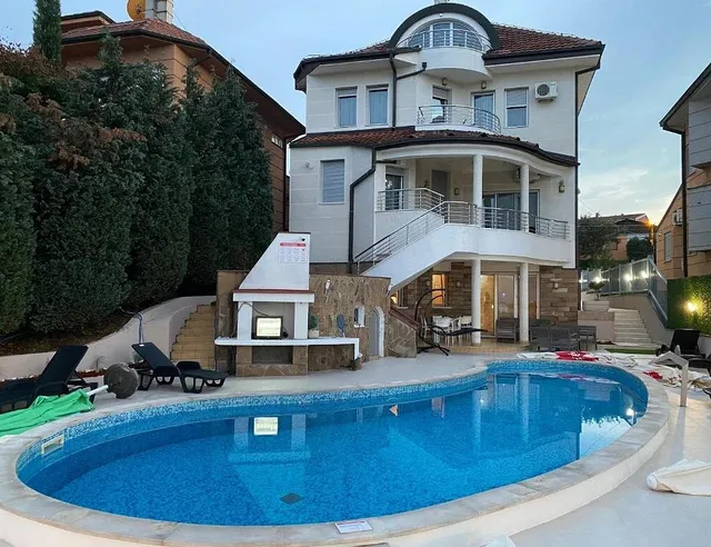 Freya SPA and Apartments