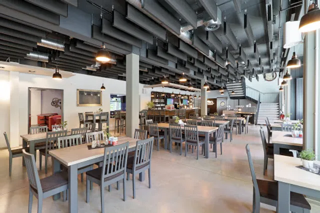 Peter's Sports-Restaurant & Biergarten