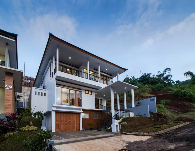 Villa Ara Dago Bandung - with Private Swimming Pool