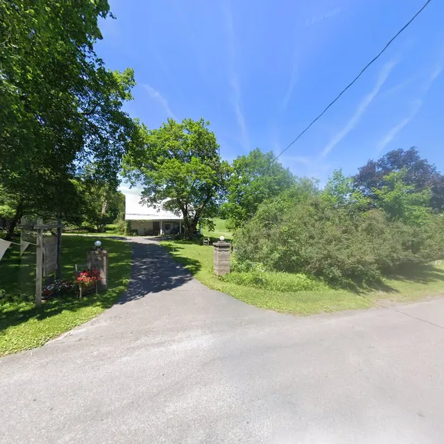 Butternut Barn Primitives