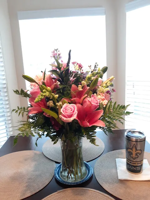 A Touch of Class Florist-Gifts