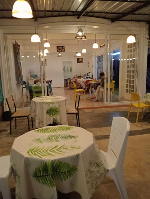 Mama India & Thai Restaurant