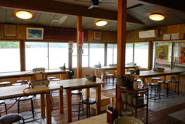 Restaurant on the sea Ukihashi