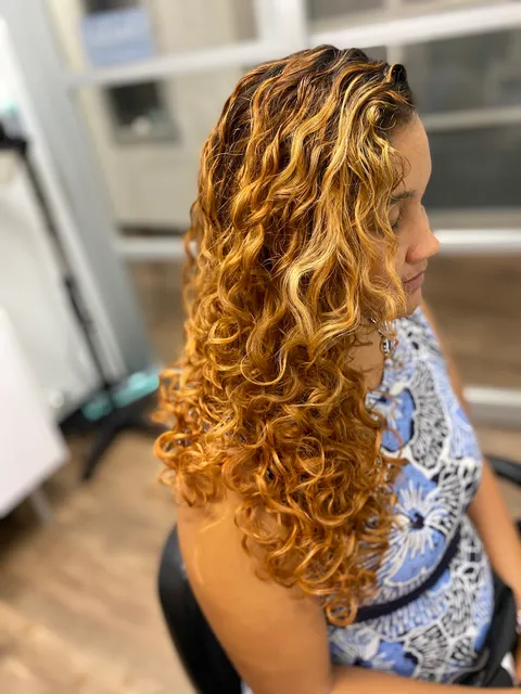Dream Curls Studio