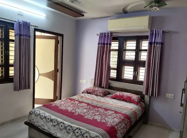 VRAJRAJ PG Boys Hostel