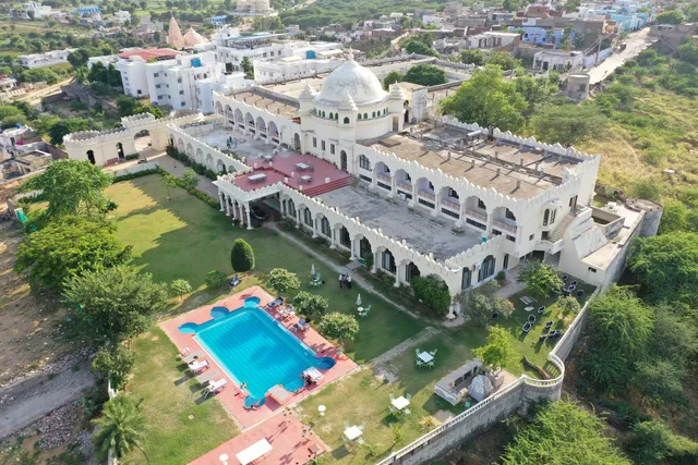 Gulaab Niwaas Palace