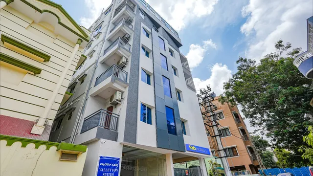 FabHotel Crystal Suites - Hotels in Marathahalli