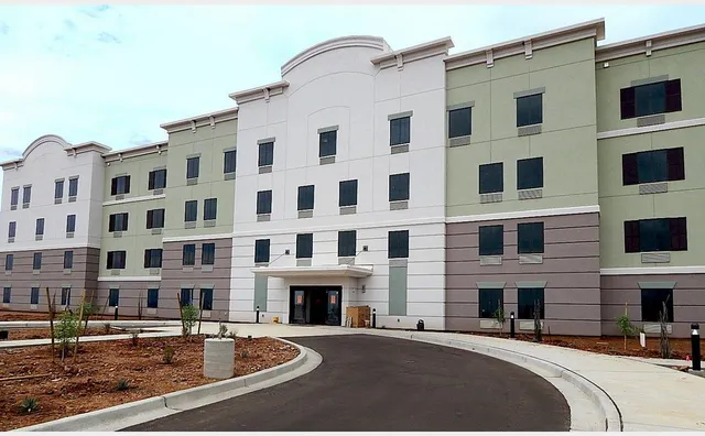 Candlewood Suites Building 44420