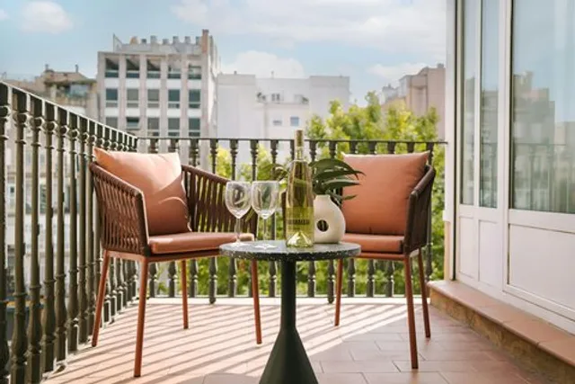 Paseo de Gracia Hotel, Sonder