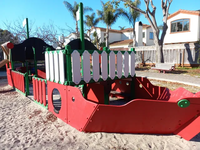 Twin Lakes County Park