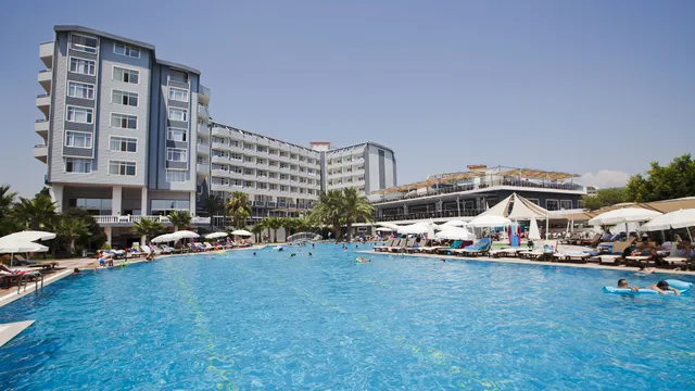 Meridia Beach Hotel
