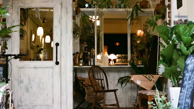 Modism Café 摩德年代 士林店