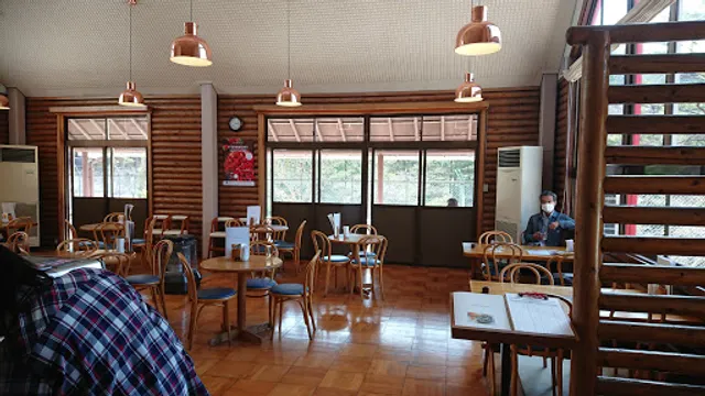 カフェ ガーデンズ