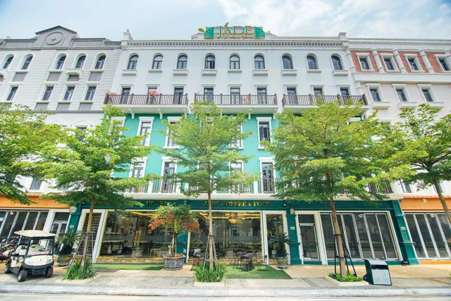 Khách sạn Jade Hạ Long