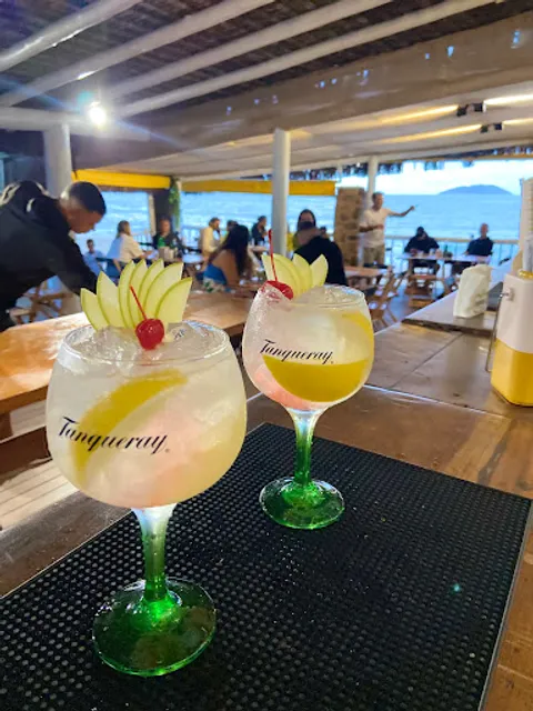 Loro Gastrobar Praia