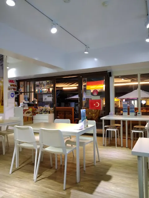 德式披薩-中原夜市美食、中原披薩11/15號公休一天