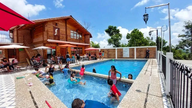 Hotel y Cabañas Belky