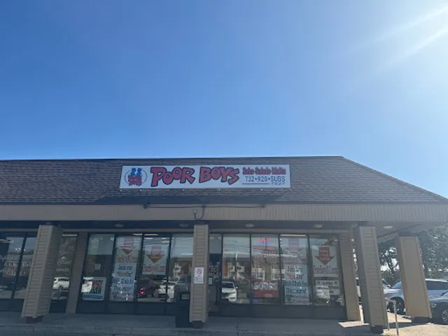 Ellie’s Indian Curry Corner & Poor Boys Deli