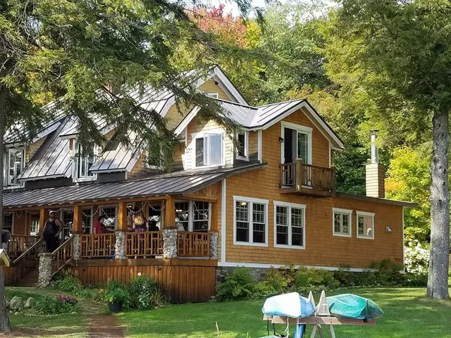 Four Seasons Cottages LLC