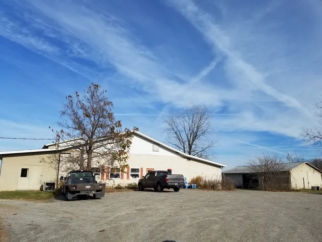 Dee-Jays Custom Butchering