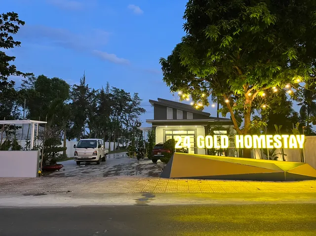 24 GOLD HOMESTAY