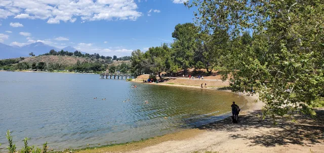 Bonelli Park Swim Beach Parking Lot