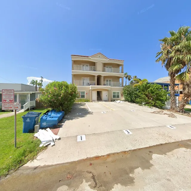 Begee House and Hope Condos