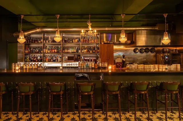 Dining and Cigar bar THE VERONA