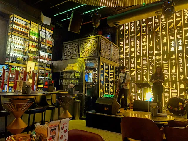 Pyramid Elante Chandigarh | Café | Lounge | Bar | Best Nightclub