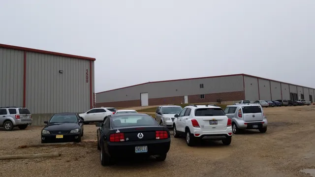 Paramount Apparel-Sullivan