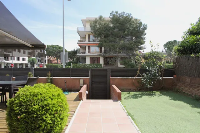 BEACH HOUSE CASTELLDEFELS