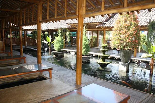 Waroeng Bamboe Lesehan Sidomulyo