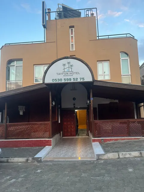 Tayfun Hotel (Mordoğan)