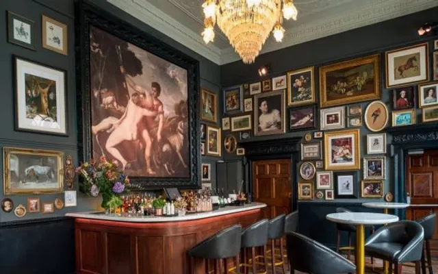 Farrier & Draper - Bar & Restaurant