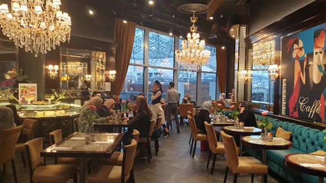 Caffè Concerto - The Village