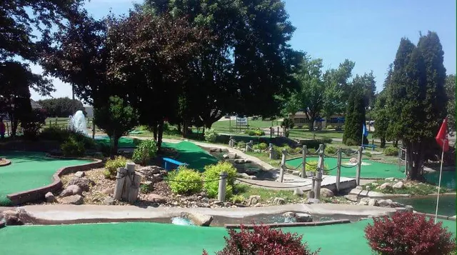 Lil General Miniature Golf