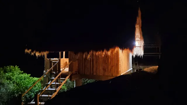 Loca Lobo Lodges , Riung