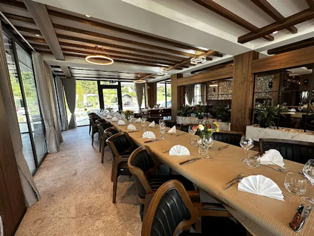 Hôtel Restaurant & Spa Les Planets