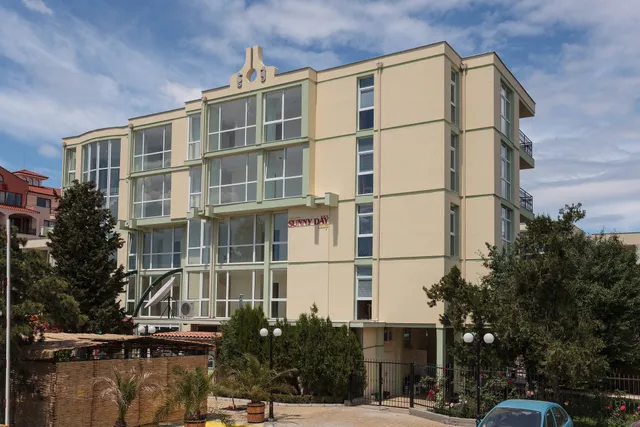 Sunny Day Club Hotel