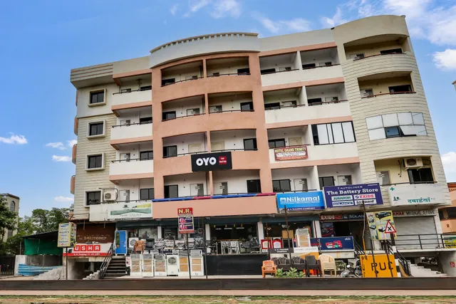 Hotel O Grand Trinity