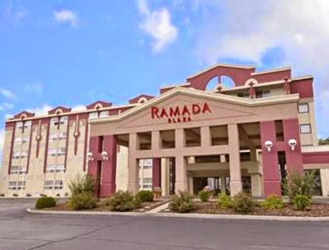 Ramada Plaza by Wyndham Green Bay