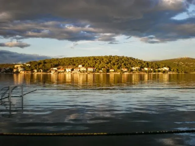 Apartments & room Čorkalo
