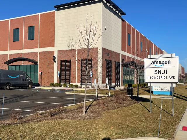 SNJ1 - Amazon Woodland Park