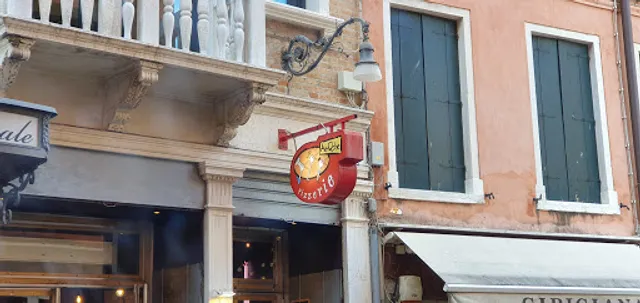 Pizzeria Ae Oche Santa Lucia