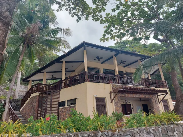 Munting Buhangin Beach Camp