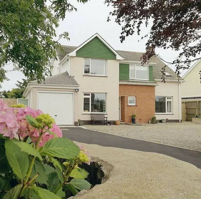 Tŷ Helyg Bed & Breakfast