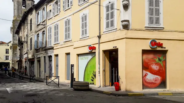 Magasin UTILE Arles 4 septembre