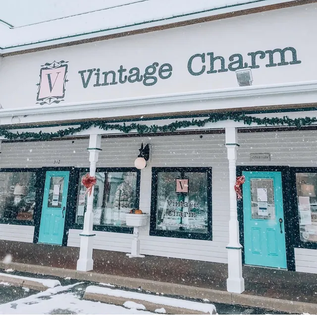 Vintage Charm Granger