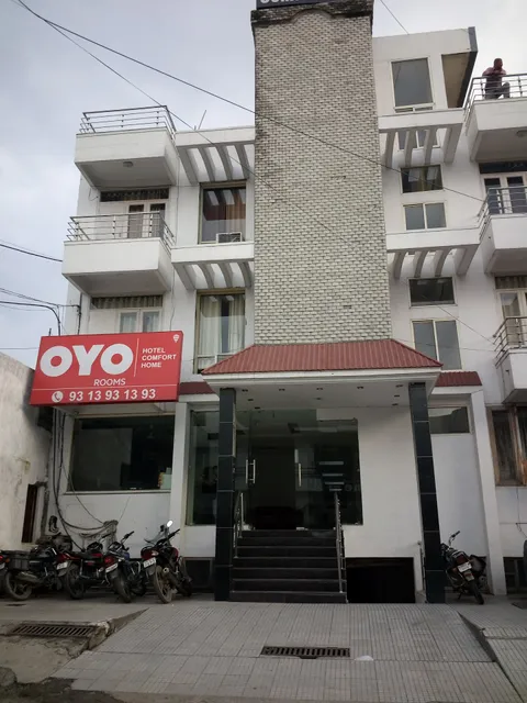 Hotel Comfort Home (Hotels in Rudrapur)