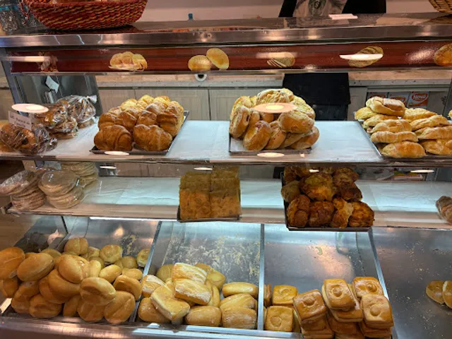 Florentina Panadería & Pastelería